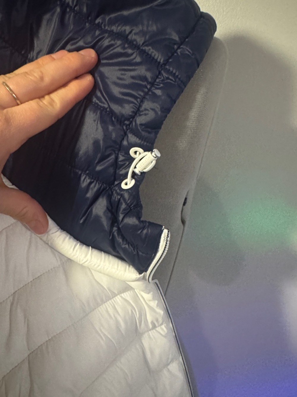 Tommy Hilfiger White Quilted Puffer Jacket with Navy Hood - Picture 8 of 10